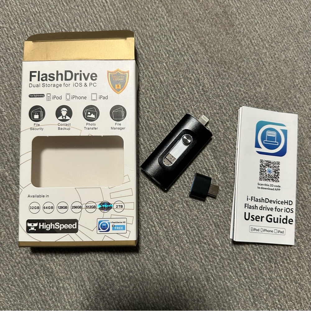 Black Flash Drive for iOS & PC - Picture 2 of 8